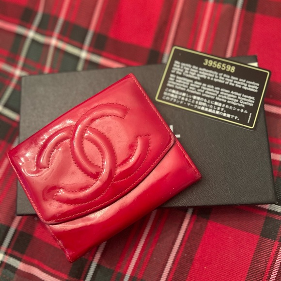 CHANEL Authentic Red Enamel Mini Compact Wallet